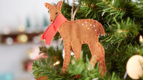 picture of hand-stitched deer ornament